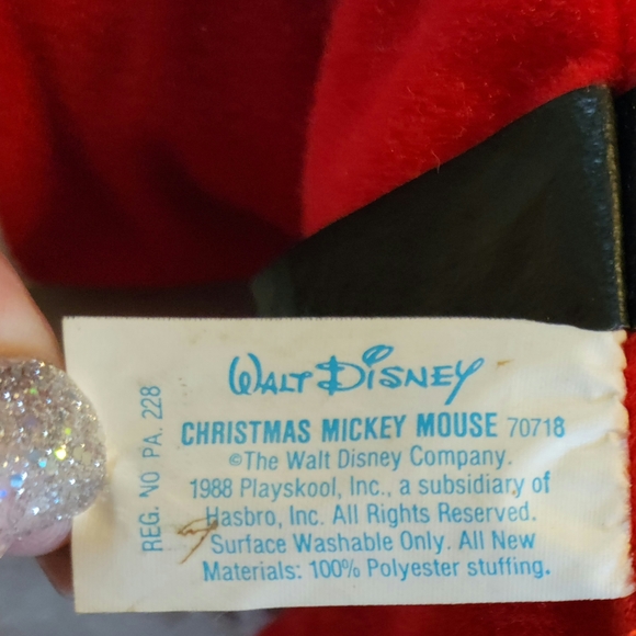 Vintage Disney "Christmas Mickey Mouse"~16" Mickey Santa Plush by Playskool 1988 - Picture 4 of 4